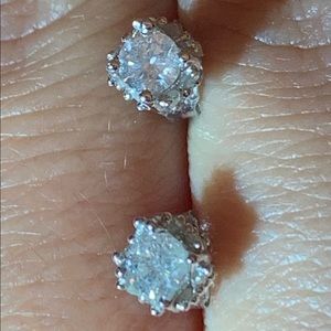 14K white gold 0.50 carats diamond earrings